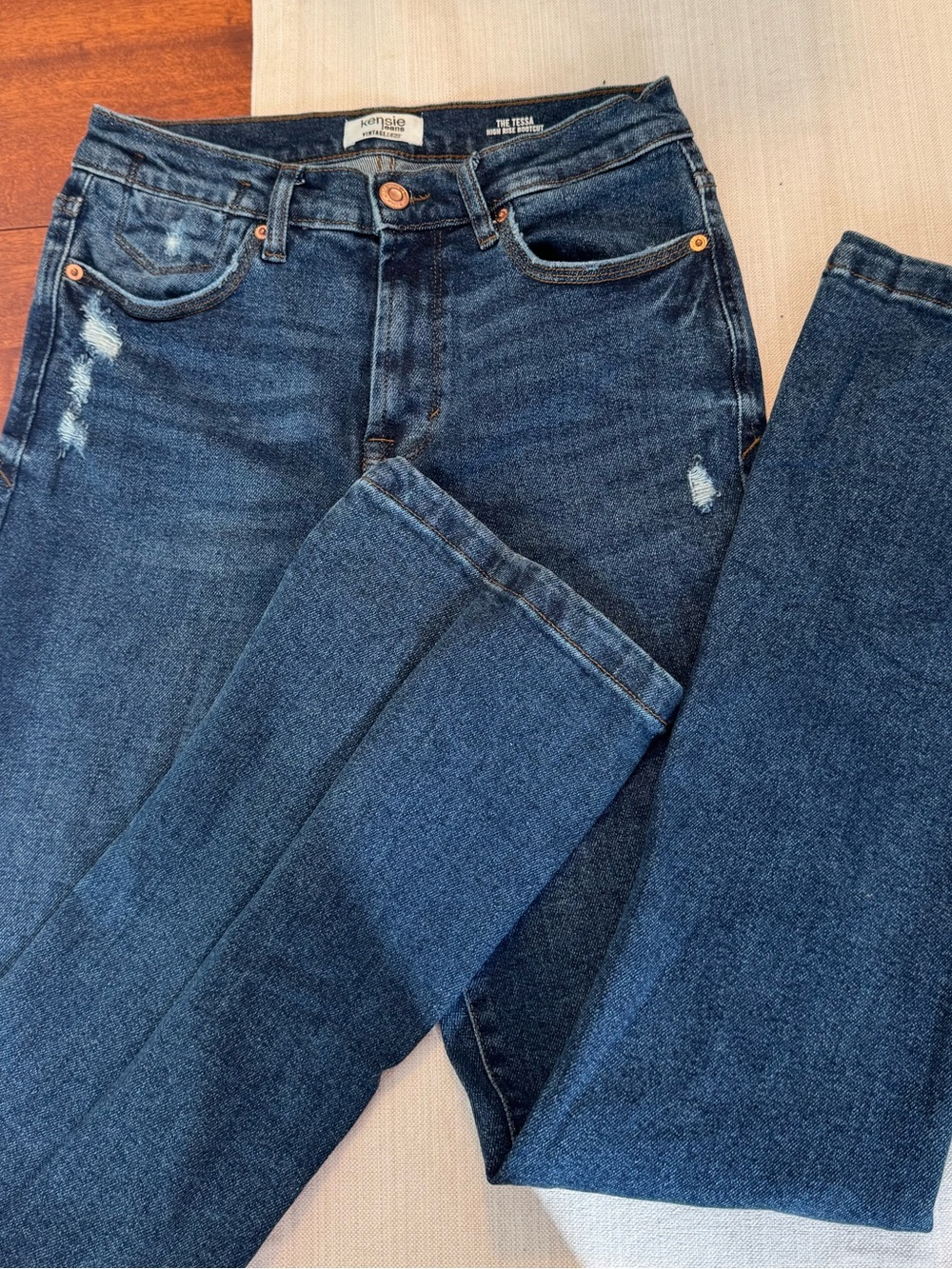 Kensie Tessa High Rise Boot Leg Jeans in Dark Blue